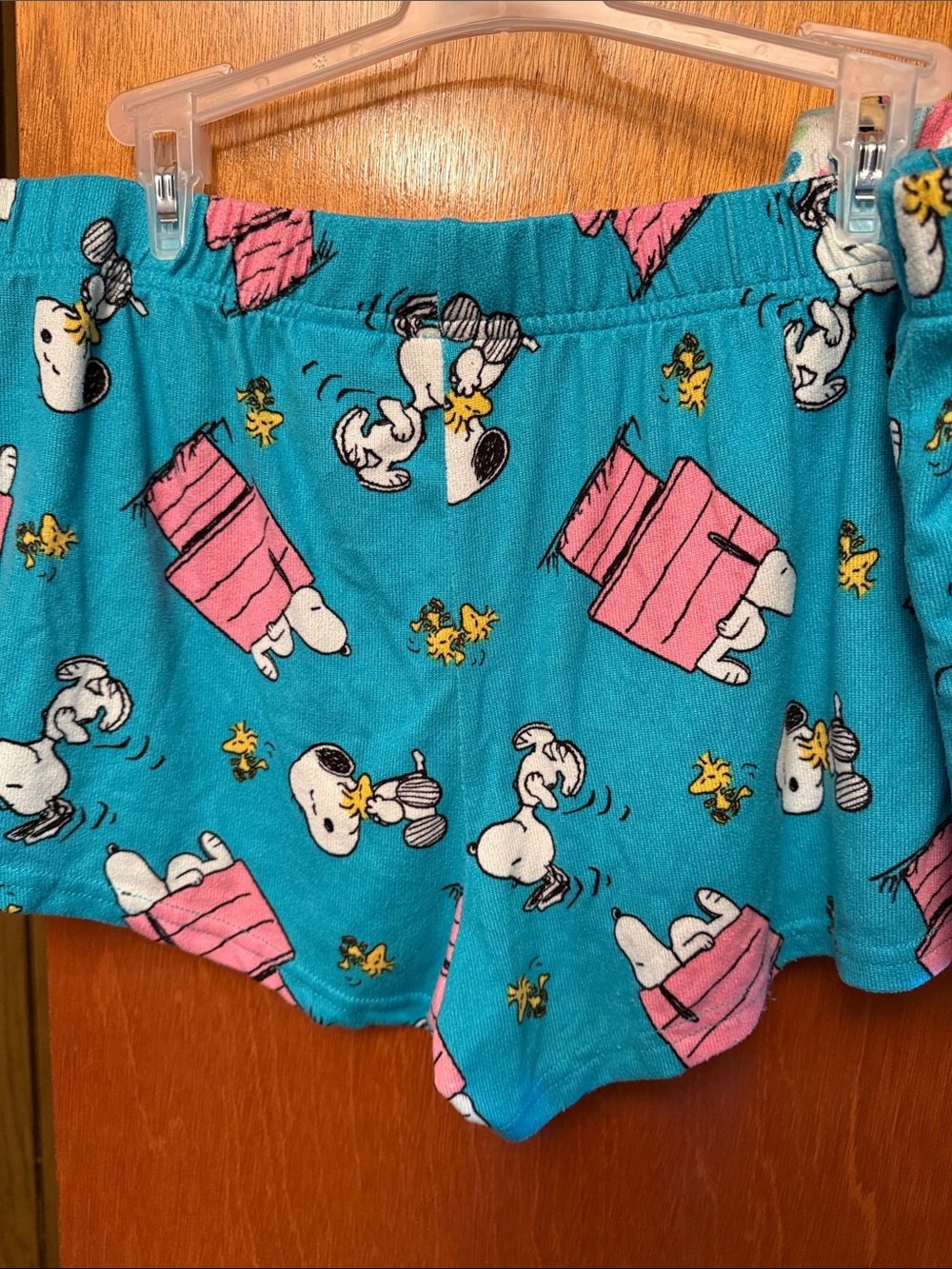 Peanuts Women's Pajama Shorts Set - Picture 7 of 10